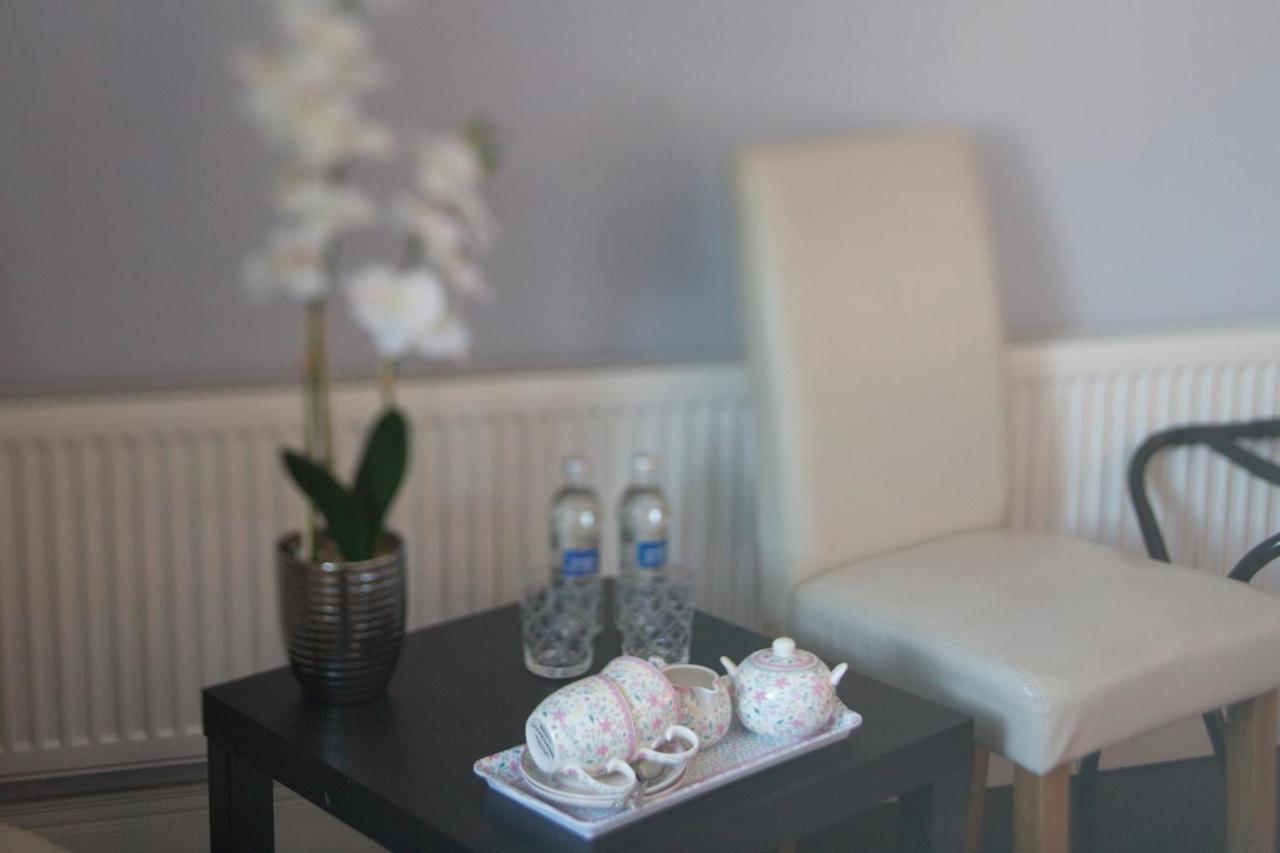 Caravogue House Hotel Trim Bagian luar foto