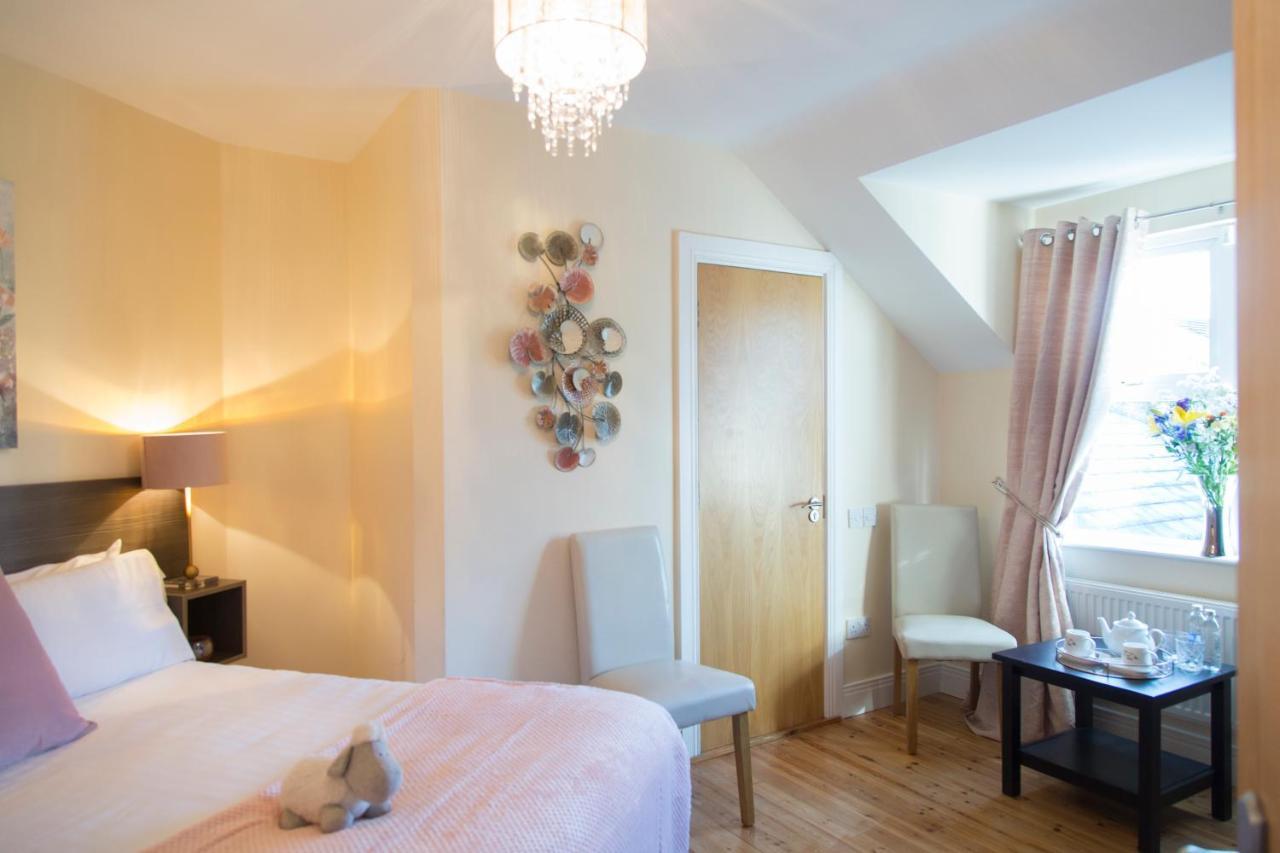 Caravogue House Hotel Trim Bagian luar foto