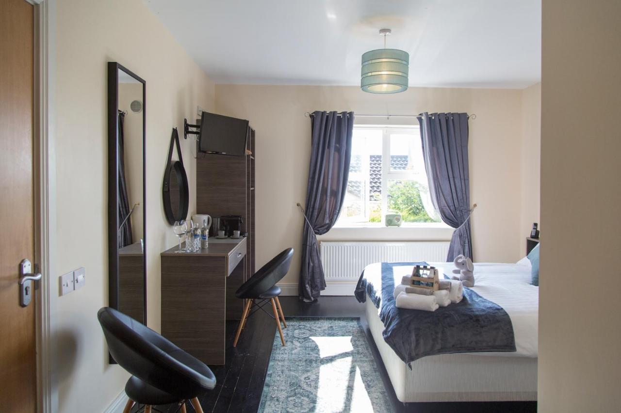 Caravogue House Hotel Trim Bagian luar foto