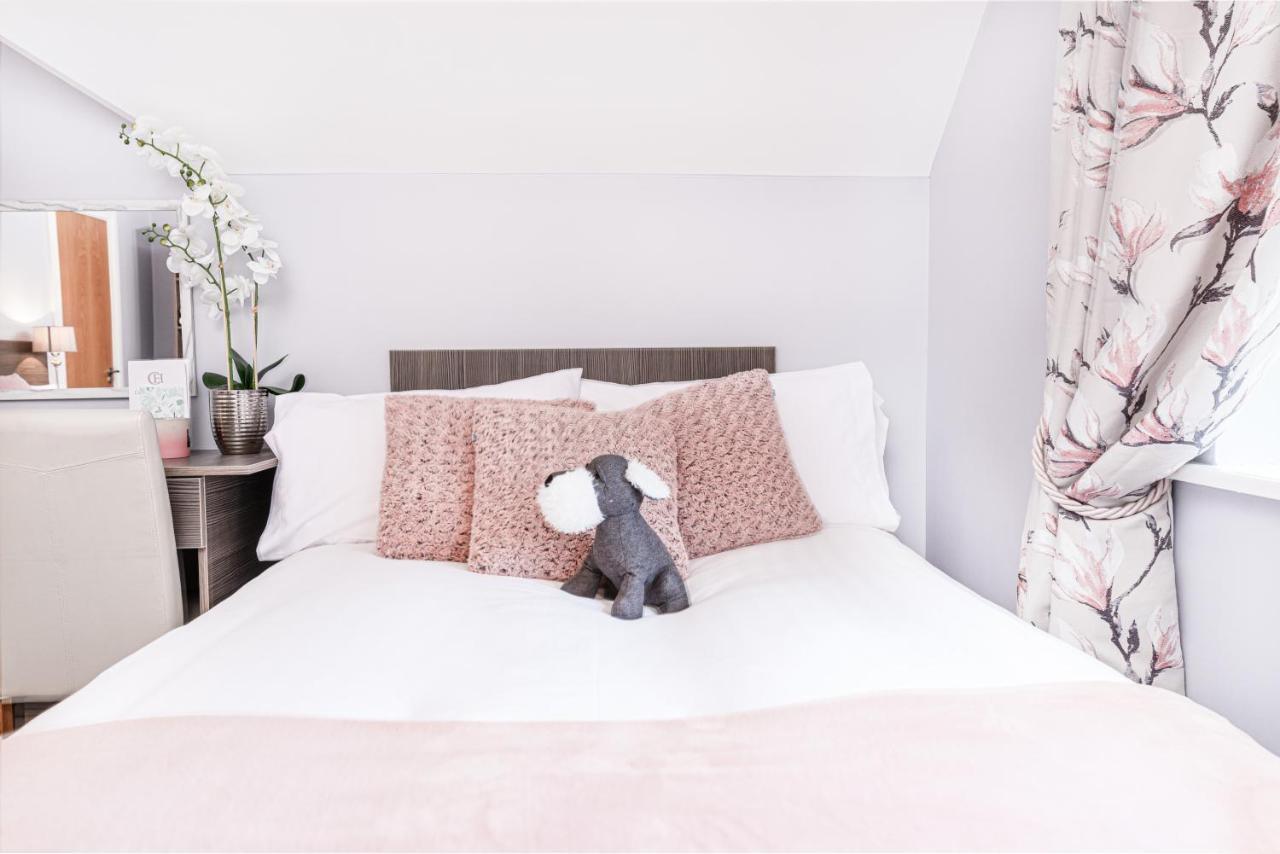 Caravogue House Hotel Trim Bagian luar foto