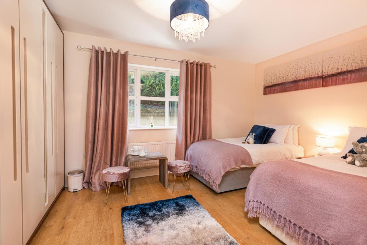 Caravogue House Hotel Trim Bagian luar foto