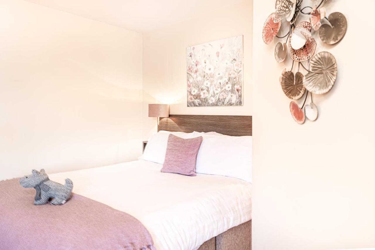 Caravogue House Hotel Trim Bagian luar foto