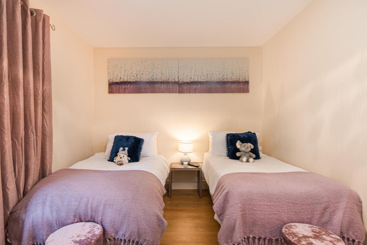 Caravogue House Hotel Trim Bagian luar foto